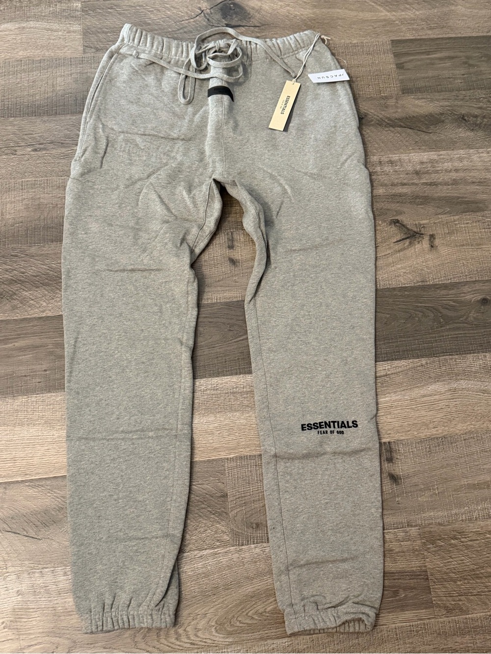 🔥 FEAR OF GOD ESSENTIALS SWEATPANTS